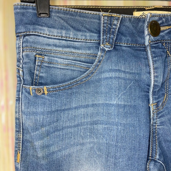 Democracy Skinny Jeans - Picture 5 of 5